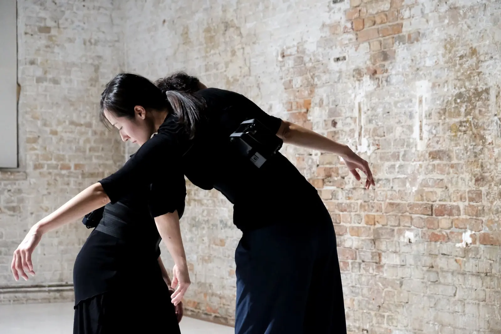Quatuor for two dancers — photograph 6 of 9